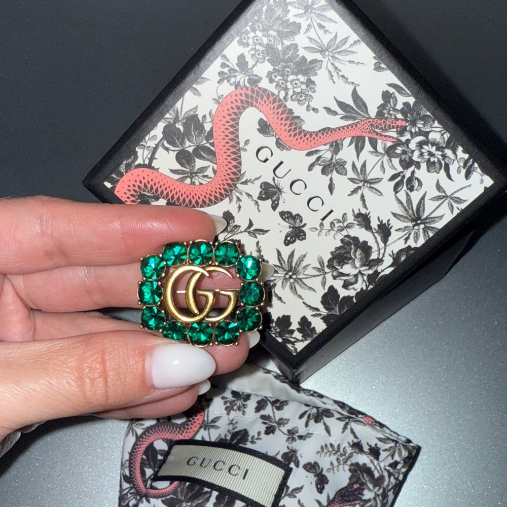 Gucci Emerald Green GG Logo Brooch - Picture 3 of 5